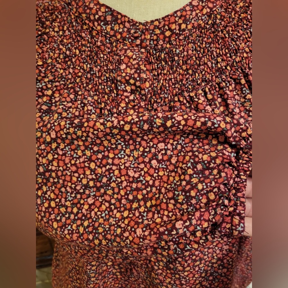 Floral Print Women's Top - Picture 4 of 4